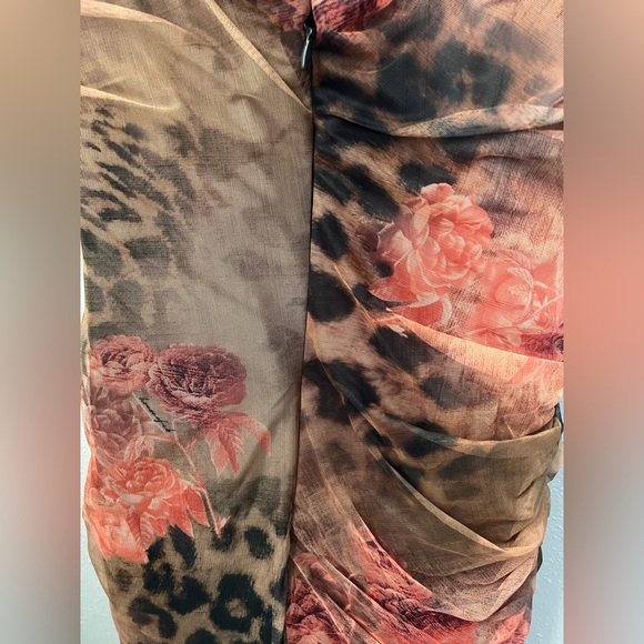 New House of cb Nalini Printed Maxi Dress Size Medium - Picture 6 of 13